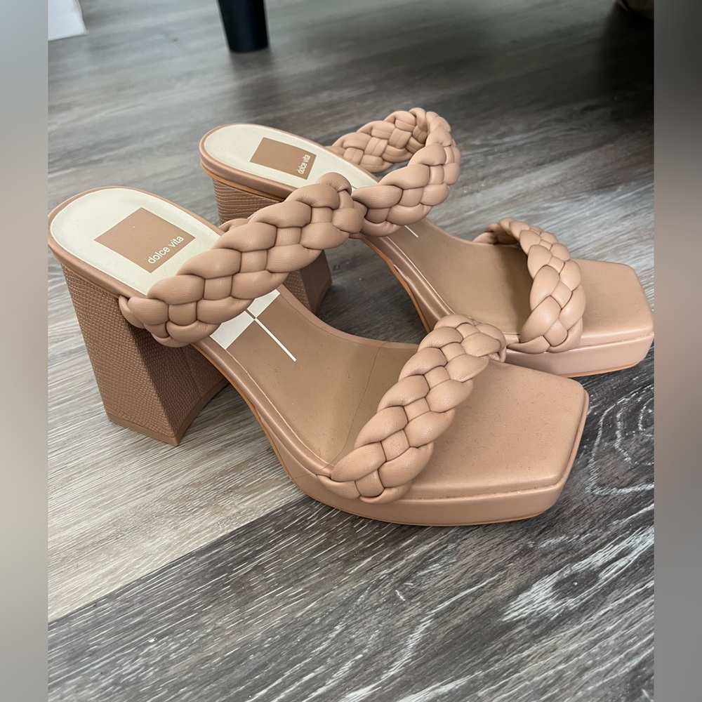 BRAND NEW Dolce Vita Wedges